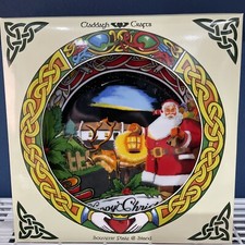 CLADDAGH CRAFTS DECORATIVE PLATE & STAND SANTA IRISH CHRISTMAS XMAS MERRY HAPPY