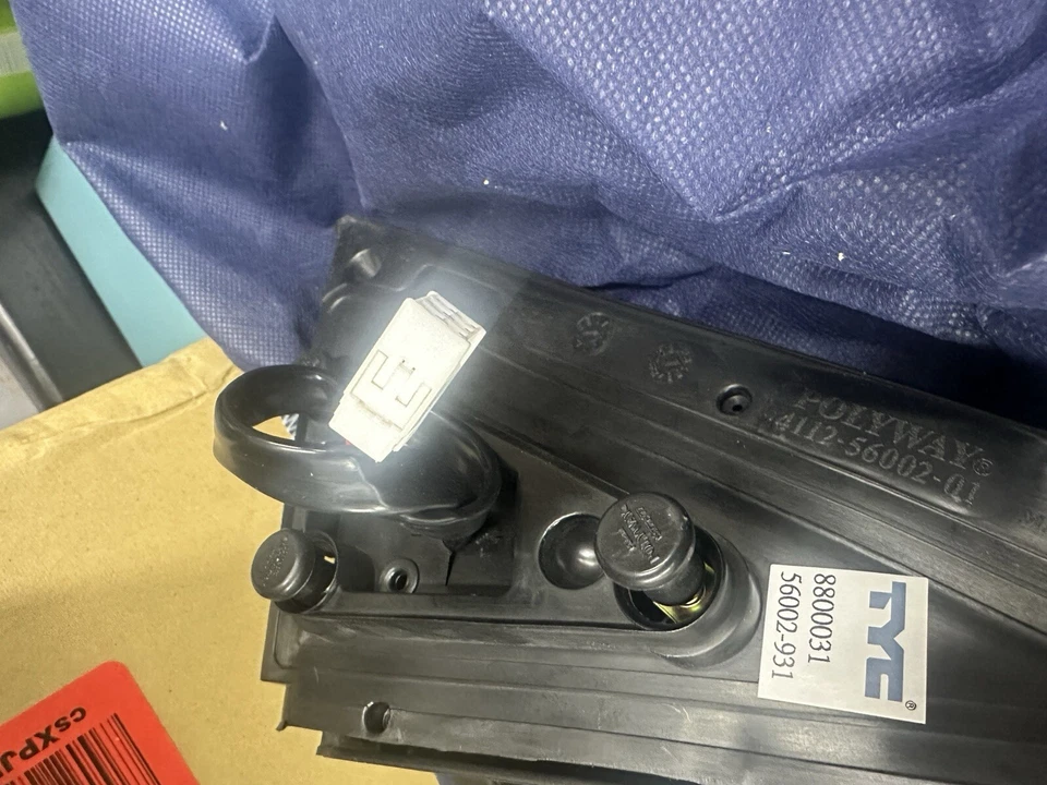 Espelho de porta TYC 8800031 serve 04-06 Scion xB - Imagem 3 de 4