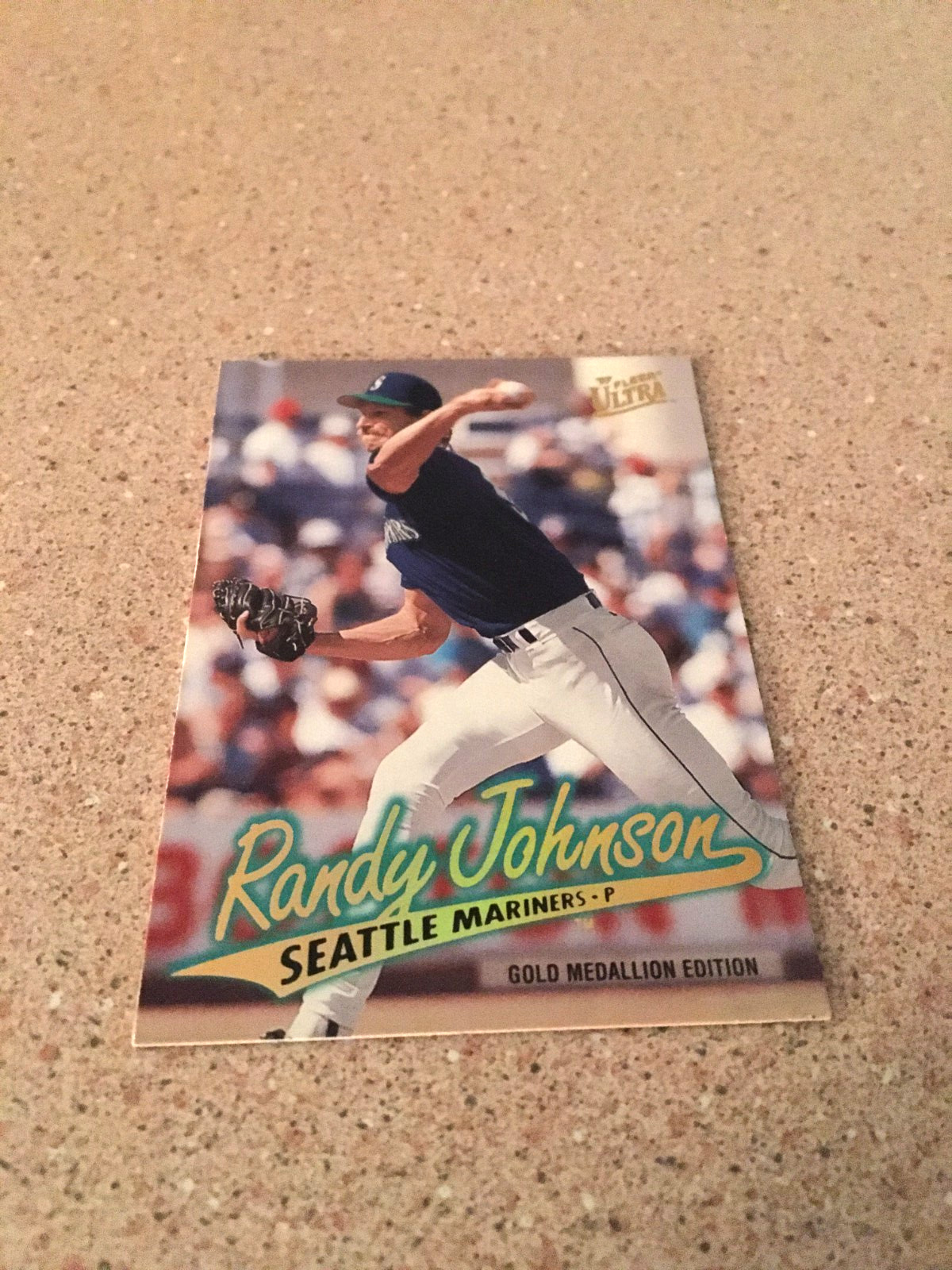 1997 ULTRA GOLD MEDALLION RANDY JOHNSON #G124 OLD SEATTLE MARINERS