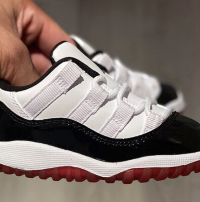 Nike Jordan 11 Retro Turnschuhe Concord Bred Kleinkind - 505836 160 (UK 7,5 EUR 25)