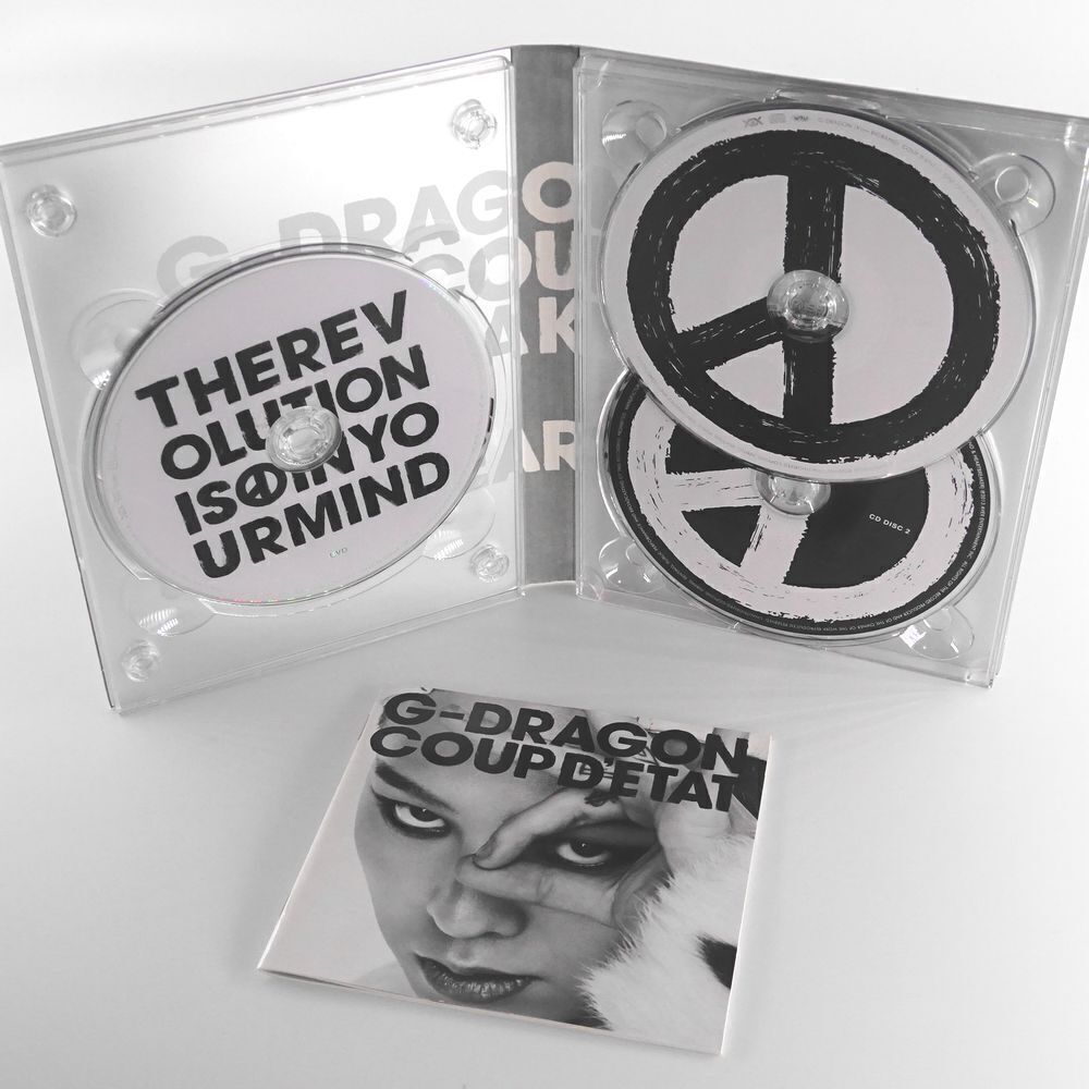 G-DRAGON COUP D'ETAT + ONE OF A KIND (2CD+DVD G-DRAGON COUP D'ETAT + ONE OF A KIND (2CD+DVD
