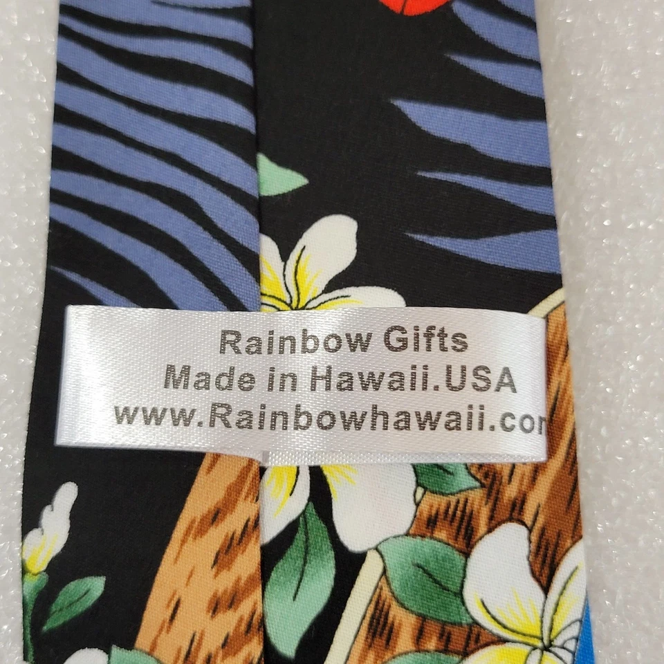 Corbata Rainbow Gifts Ukelele Hawaiano Plumeria Lei Tabla de Surf Hula Girl Lote de 2 Foto 3 de 4