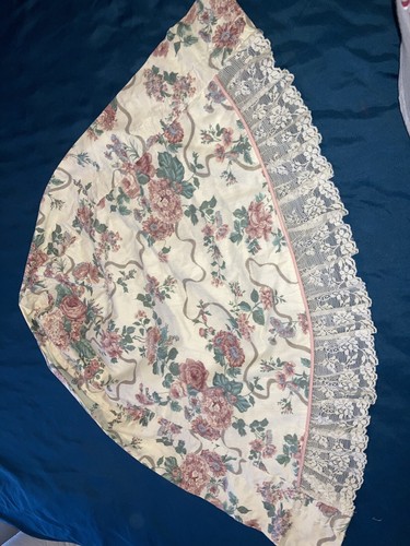 Croscill Elizabeth Gray Victoria Lace Trim Waterfall Valance Lot 3 - Picture 3 of 5
