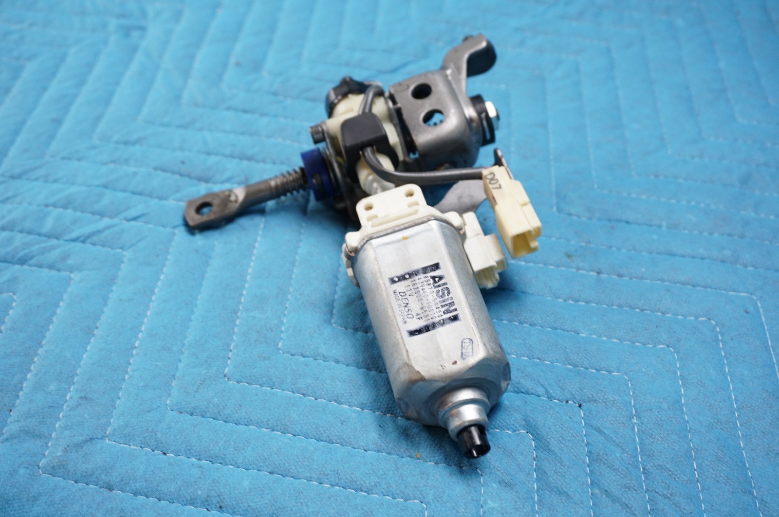 Lexus LS430 Front Driver Seat Lift Motor w/ Mechanism 20012006 OEM eBay