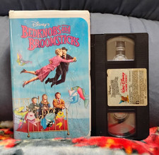 Bedknobs and Broomsticks (VHS, 1997) Clamshell