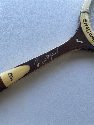 Raquette De Tennis Autographiée Snauwaert - Brian Gottfried - Bois - Taille De Poignée L3 - Quasi Neuve
