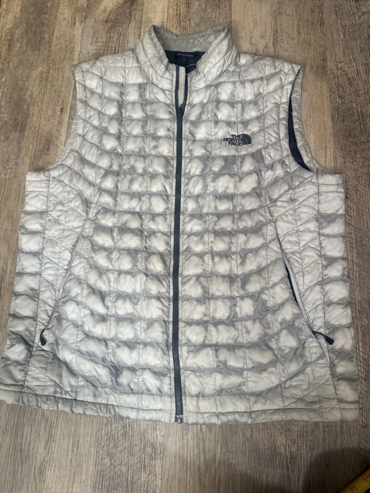 North Face Thermoball Puffer Vest Mens Large Gray Quilted Casual Outdoors Gorp