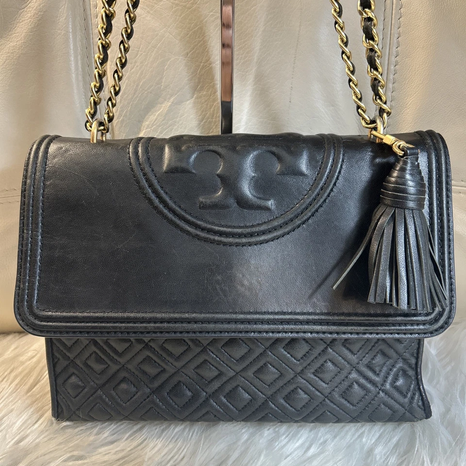 Bolso Tory Burch Fleming Acolchado Convertible Cuero Hombro Negro - Imagen 2 de 4