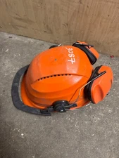 ⭐STIHL CHAINSAW HARD HAT WITH EAR DEFENDERS 0000 884 0159 FREE UK POSTAGE ⭐