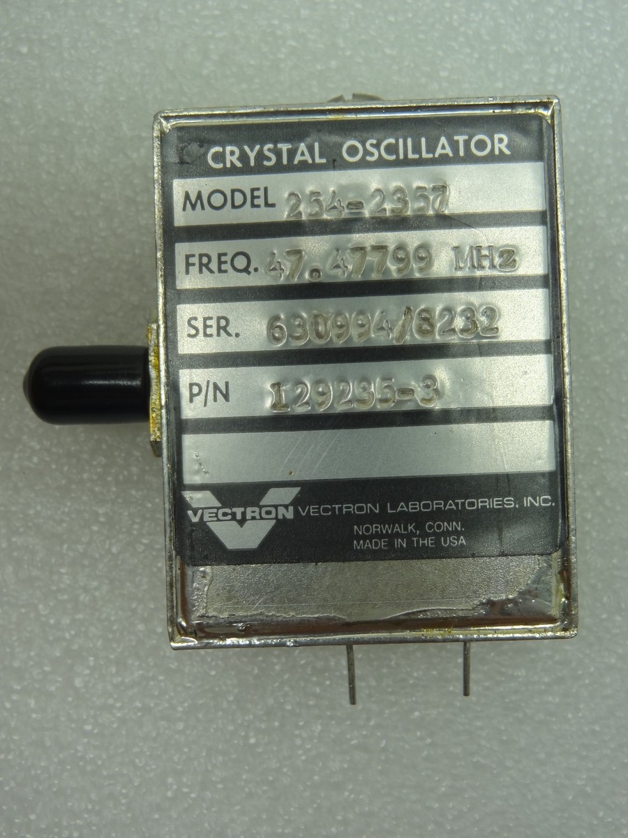 GOSICK パネル 12個 Lot of 2 Vectron Model: 254-2357 Crystal Oscillators P/N
