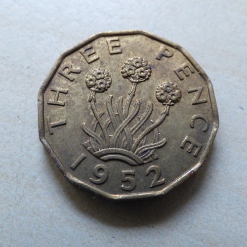 George VI Threepence 1952 Better Nice Grade Brass (myrefn696) - Picture 1 of 4