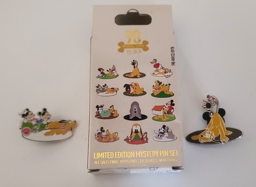 Goofy's 90th Anniversary Mystery Box Disney LR Pin Goofy Set of 2 - Open Box - Picture 2 of 2