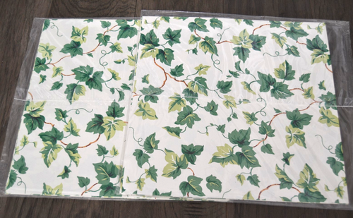 Paper Gift Wrap GREEN IVY LEAF Pattern 2 Vintage ALL OCCASION 2 Sheets ea. Lot - 第 1/2 張圖片