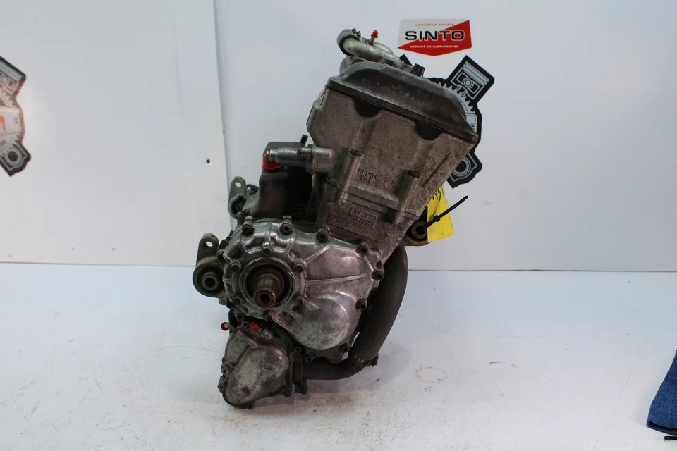 Yamaha Apex GT RX10GT 2007 motor 8FP-15100-08-00 Foto 3 de 4