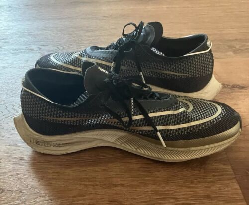 Nike ZoomX Streakfly Low Black Metallic Gold Grain Size 10 - Picture 7 of 8