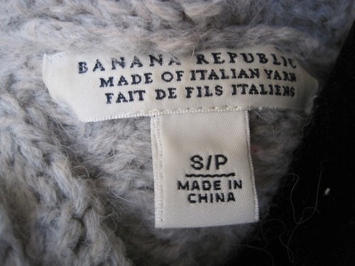 Banana Republic Vest Small Gray Italian Knit GUC - Picture 5 of 6