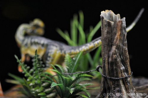 Estatua de dinosaurio limitada DINO DREAM Dilophosaurus mirando hacia atrás 1/15 nueva en stock - Imagen 2 de 8