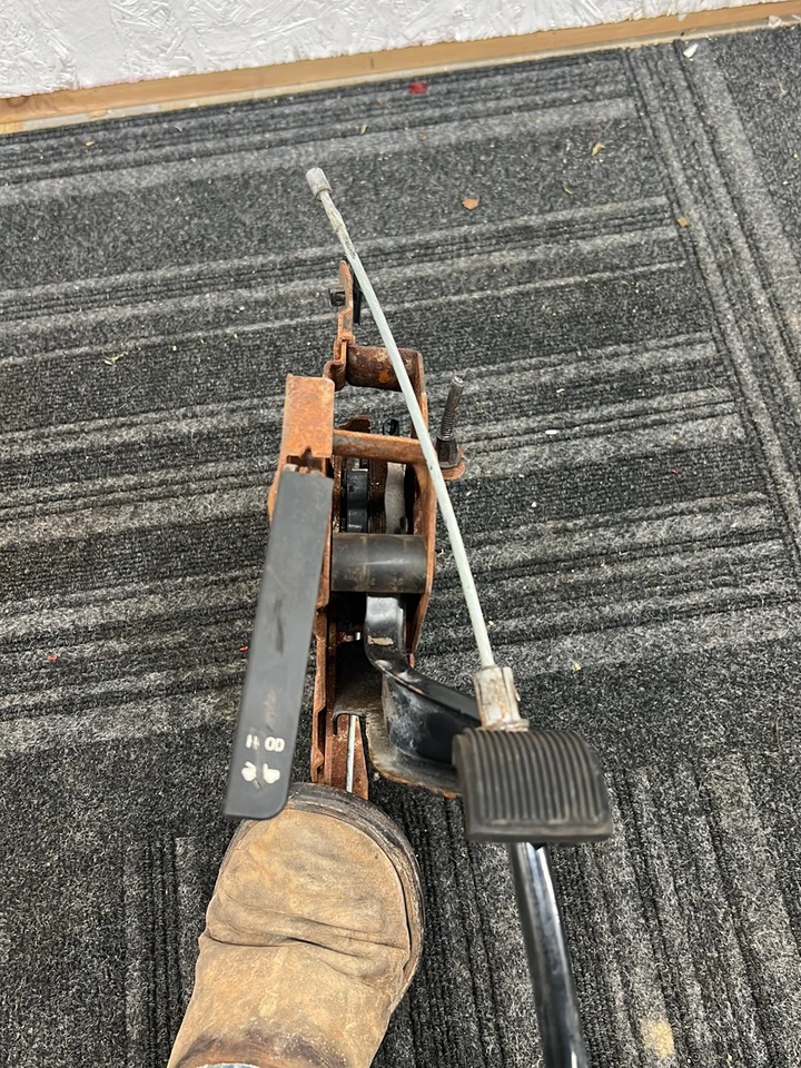 Стояночный тормоз для пикапа Ford F-350 серии F 2011–2016 годов выпуска Aseembly - Изображение 3 из 4