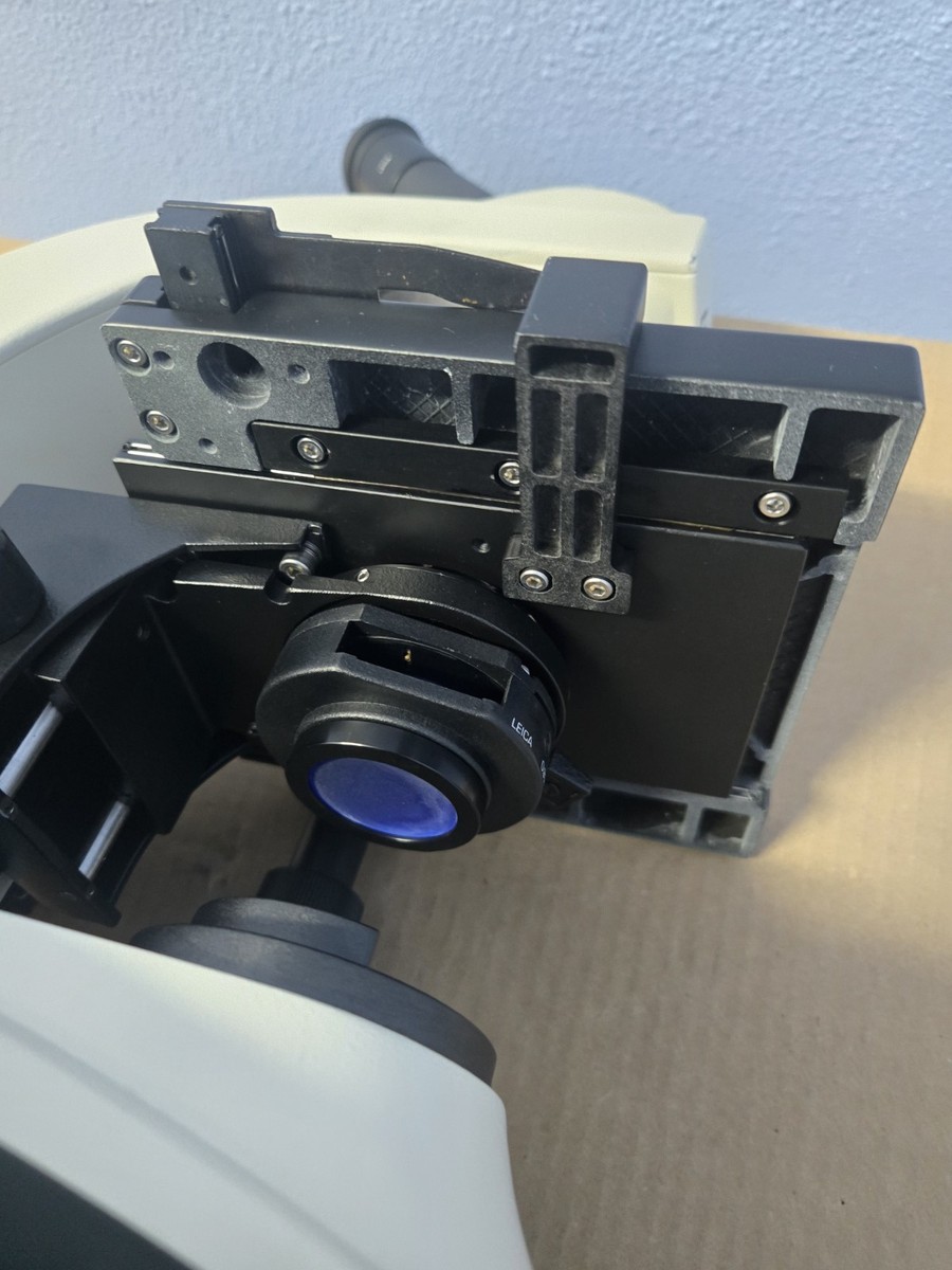LEICA CME MONUCULAR Microscope w/ 4X / 10X / 40X / 100X Objectives