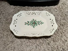 Lenox HOLIDAY (Dimension) Pierced Relish/Olive Tray 9" 24 karat gold trim NEW