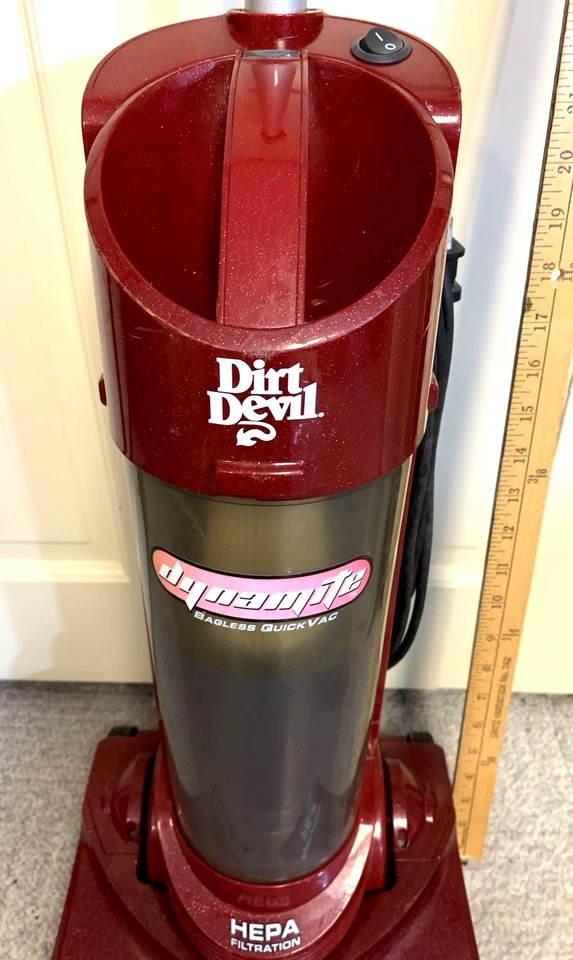 RARE Dirt Devil Dynamite Bagless Upright Vacuum Cleaner 084600/Tested Works - Image 3 of 4
