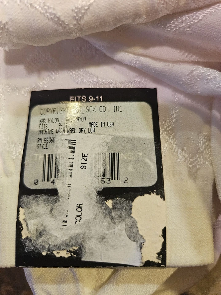 Vintage 90s/2000s Hot Sox Knee High Socks White Floral Pattern Womens Size 9-11 - Image 3 of 3