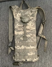 US Military MOLLE II Hydration Carrier Kits w/ Hydramax Bladder