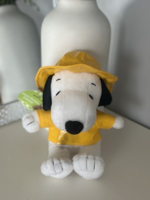 Hallmark Spring Showers Snoopy Plush Doll New