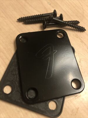 Fender ''F'' gestempelt Strat/Tele Halsplatte in schwarz inkl. Dichtung & vier Schrauben