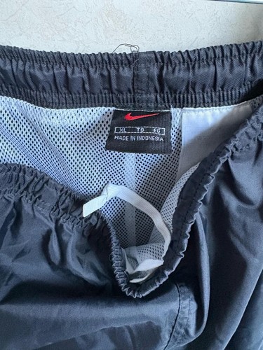Nike black vintage 90s pants Extra Large Bit fit - Picture 3 of 3