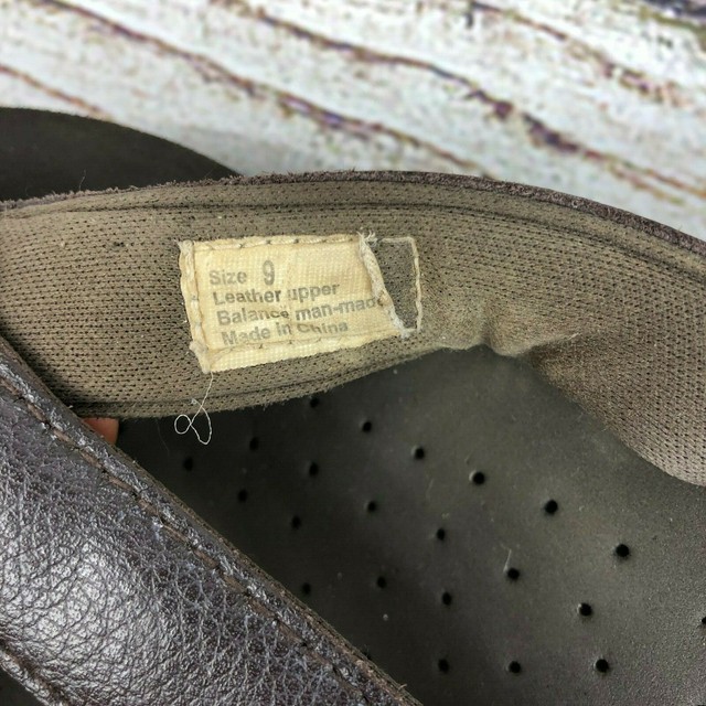 volatile flip flops size 9