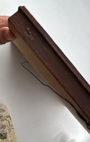 Antica cornice in legno ornato con intricati dettagli intagliati 16,5"x13,5" marrone rustico - Foto 13 di 22