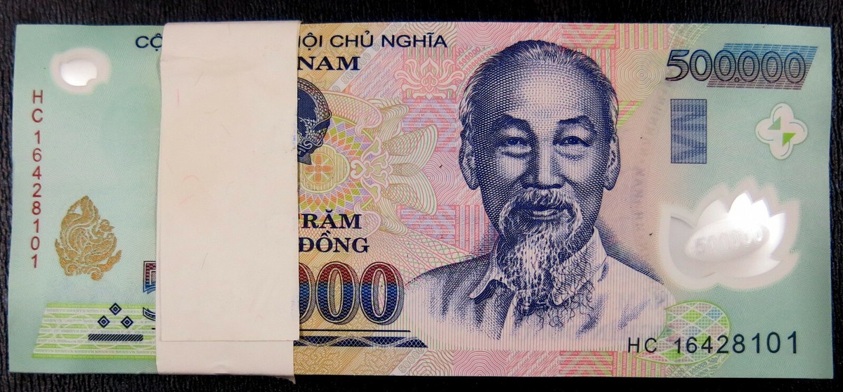 1 Million Vietnam Dong = 500,000$ x 2 notes, 100% UNC