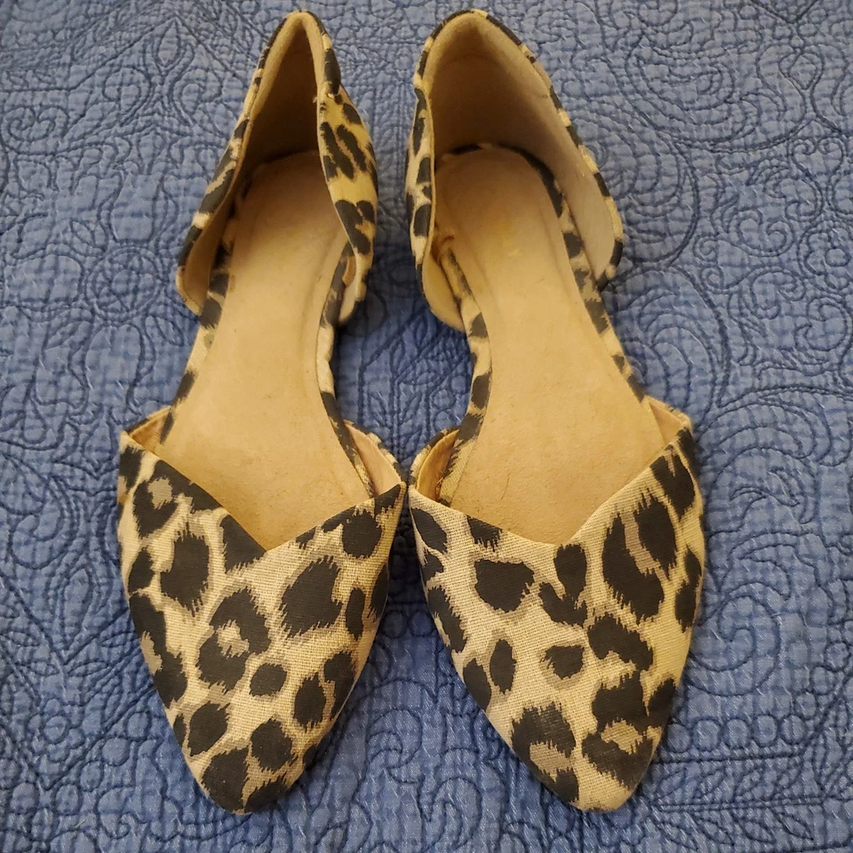 Zapatos planos de ballet con estampado de guepardo marrón marino antiguo punta 7 huecos AE Foto 2 de 4