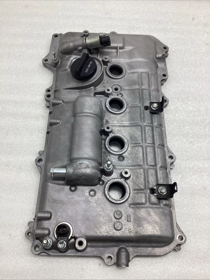 Toyota Prius 2010-2015 motor 1,8 L árbol de levas carcasa válvula cubierta OEM Foto 2 de 4