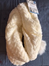 WOMEN'S LUXE SHERPA COZIES SLIP ON SLIPPERS WHITE SIZE L/XL 8-10 - NEW WITH TAGS