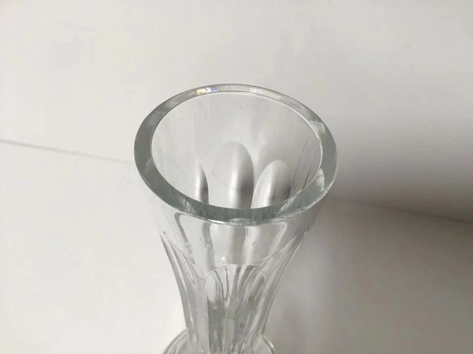 WATERFORD (ADD A QUESTION MARK) SIGNED CUT CRYSTAL FLOWER BUD VASE - Image 3 of 4