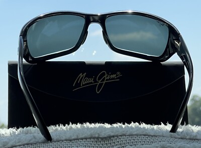 Maui Jim Canoe MJ 208 02 Black Frame + Neutral Grey Polarized Lens
