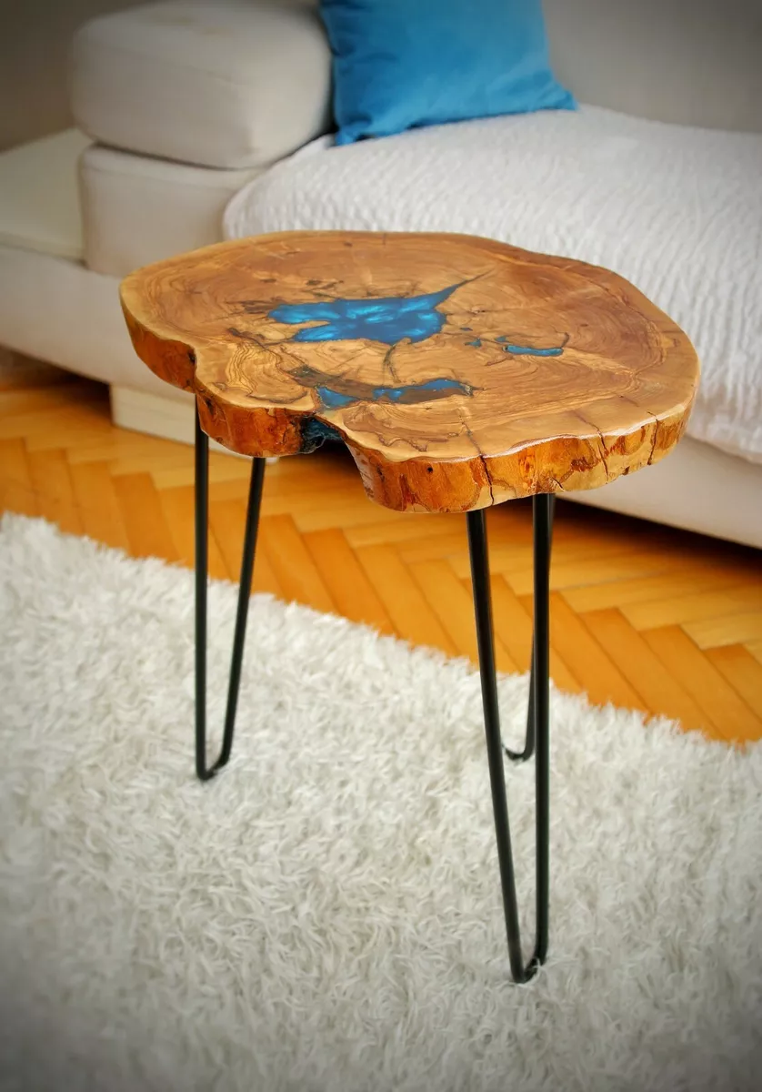 Live Edge Round Side Table | Fossil Table