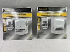 Defiant Keychain Wireless Remote Light Control Receiver Transmitter Wht Lot Of 2