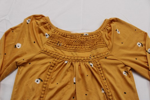 Love Glam Girl Girls' Kendall Crochet Detail Top EG7 Mustard Small NWT - Picture 2 of 3