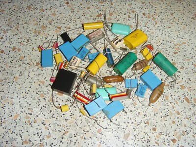 LOT DE 5 CONDENSATEURS EPCOS 6,8 µF - 500 Volts - EPCOS CC0022