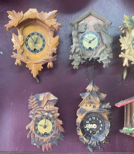 Antico vecchio orologio a pendolo cucu meccanico miniatura della foresta nera - Foto 4 di 9