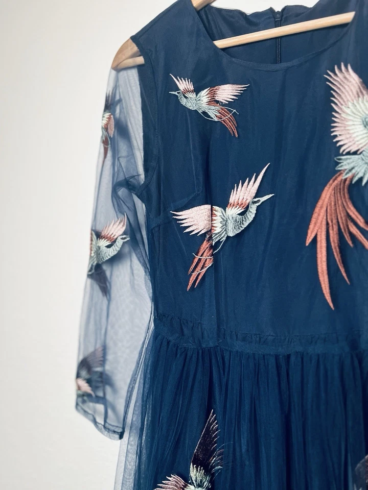 Vestido Phoenix Bordado Pájaro Malla Midi Talla M Azul Marino Mangas 3/4 Formal Boho Foto 2 de 4