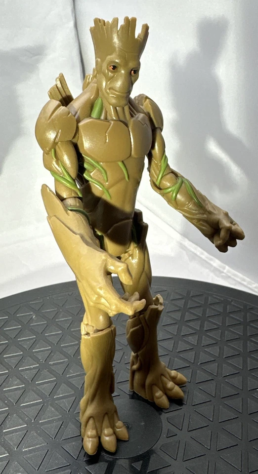 Groot 8 英寸可动人偶漫威银河护卫队 2016 孩之宝 — 第 3/4 张图片