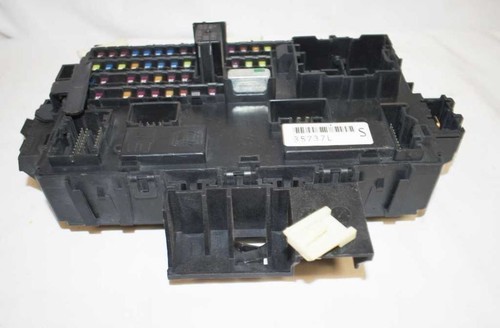 Módulo de caja de fusibles de distribución de energía integrado para 14-16 MKS A106 - Imagen 5 de 10