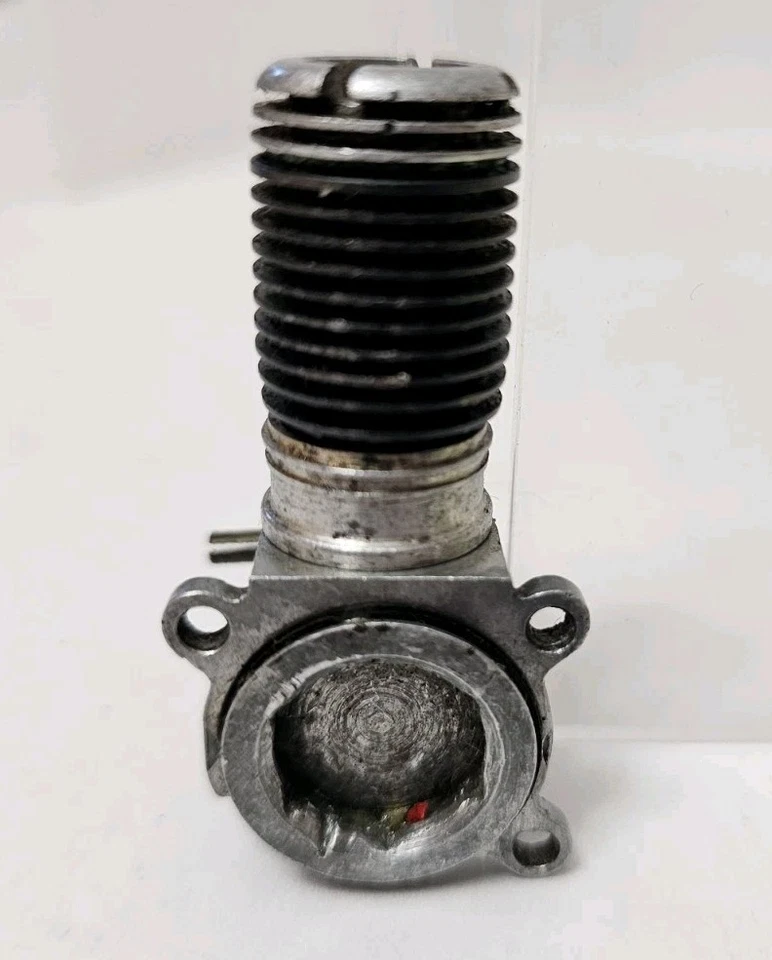 Anderson Baby Spitfire 045 CL / FF Engine - Ref. 31w - Image 3 of 4