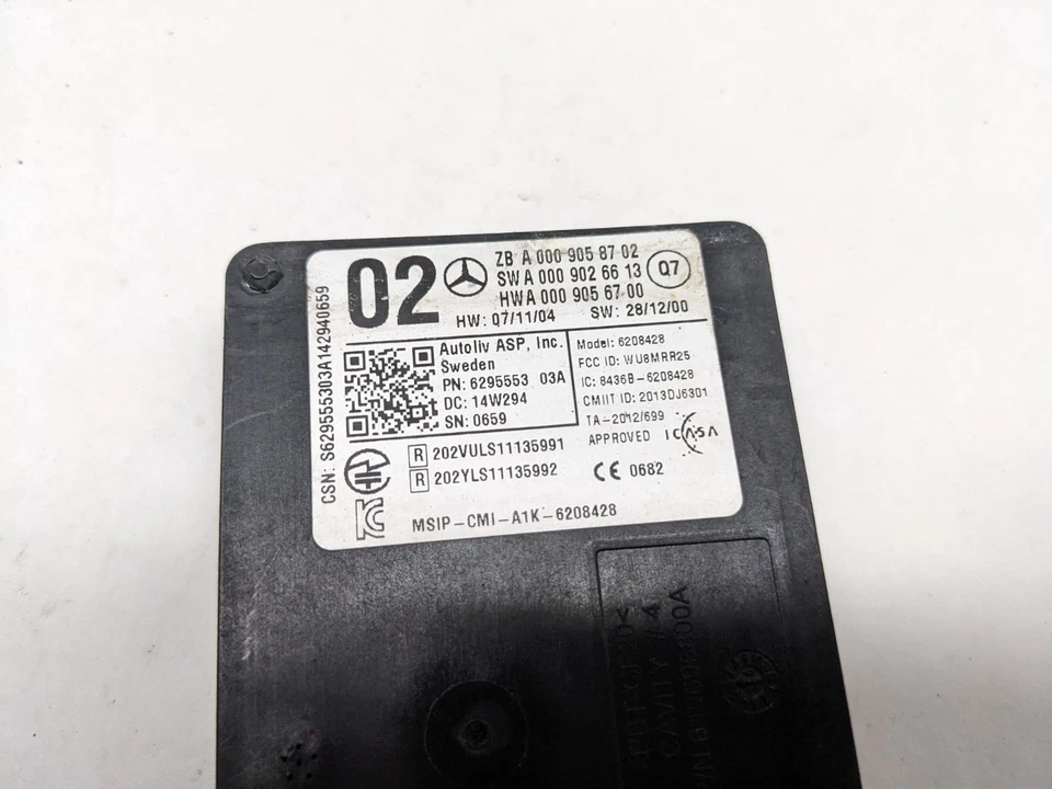 Mercedes-Benz S550 Blind Spot Sensor Radar Module 2014 - 2020 A0009058702 - Image 4 of 4