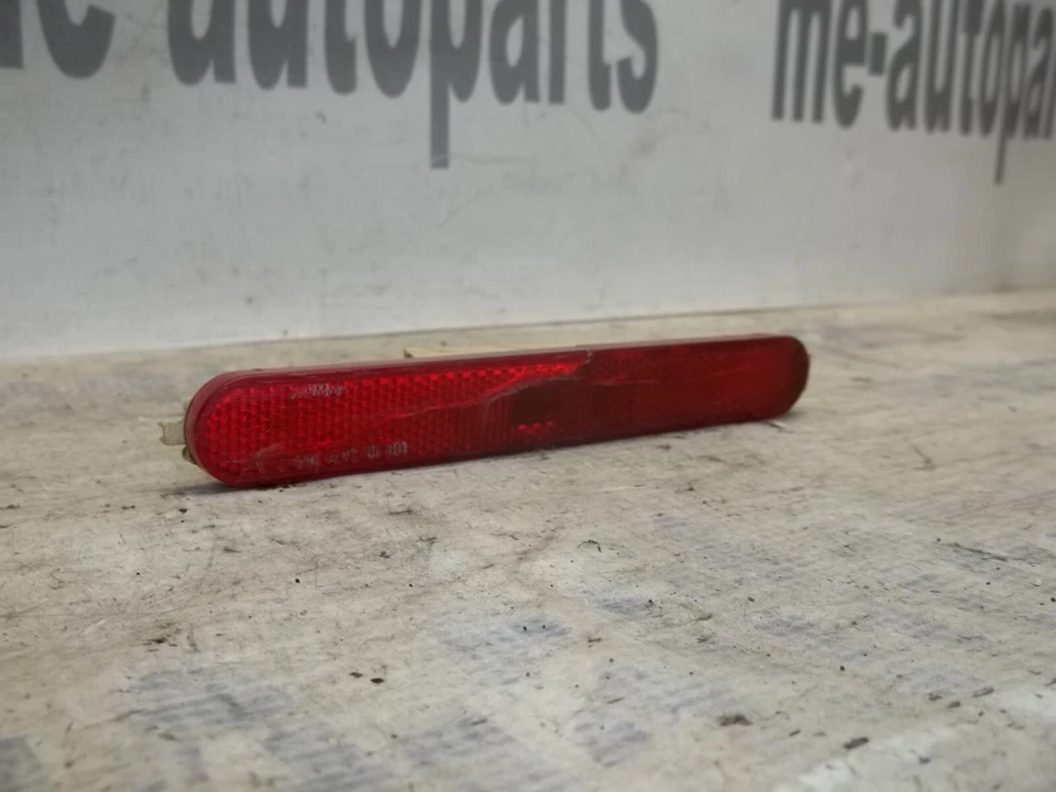 Cadillac Catera 1997-2001 pasajero derecho lateral parachoques trasero luz marcadora Foto 2 de 4