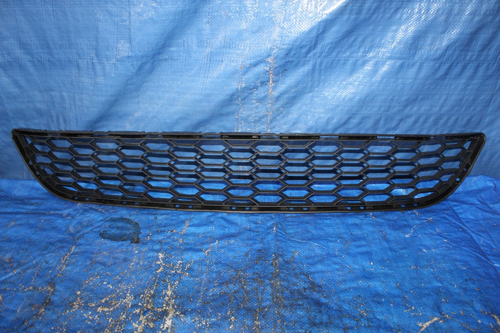 13 19 Nissan Sentra S OEM Front Bumper Lower Grill #216850 MRA8